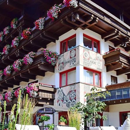 Hotel & Art Kristiana Saalbach-Hinterglemm Ngoại thất bức ảnh